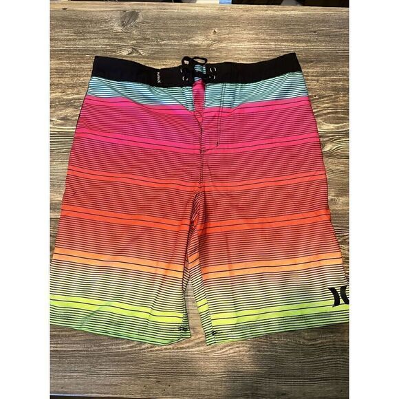 Hurley Board Shorts Mens 16/28 Multicolored Swimming Skurfing Phantom Summer. R - Picture 1 of 8